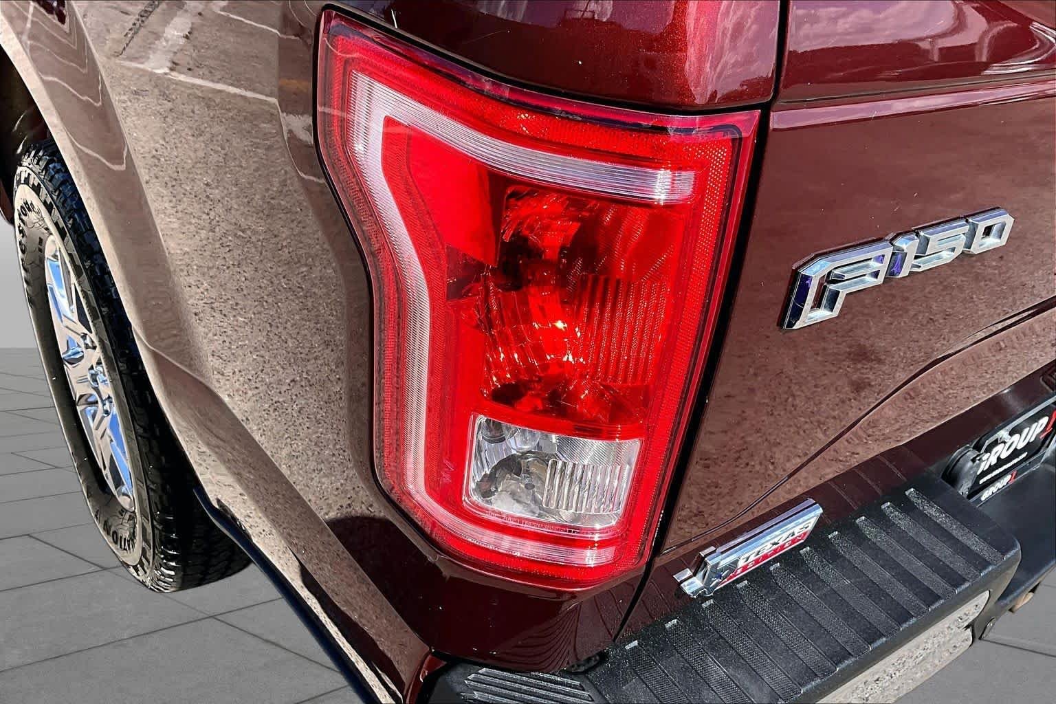 Used 2015 Bronze Fire Metallic Ford XLT image 30