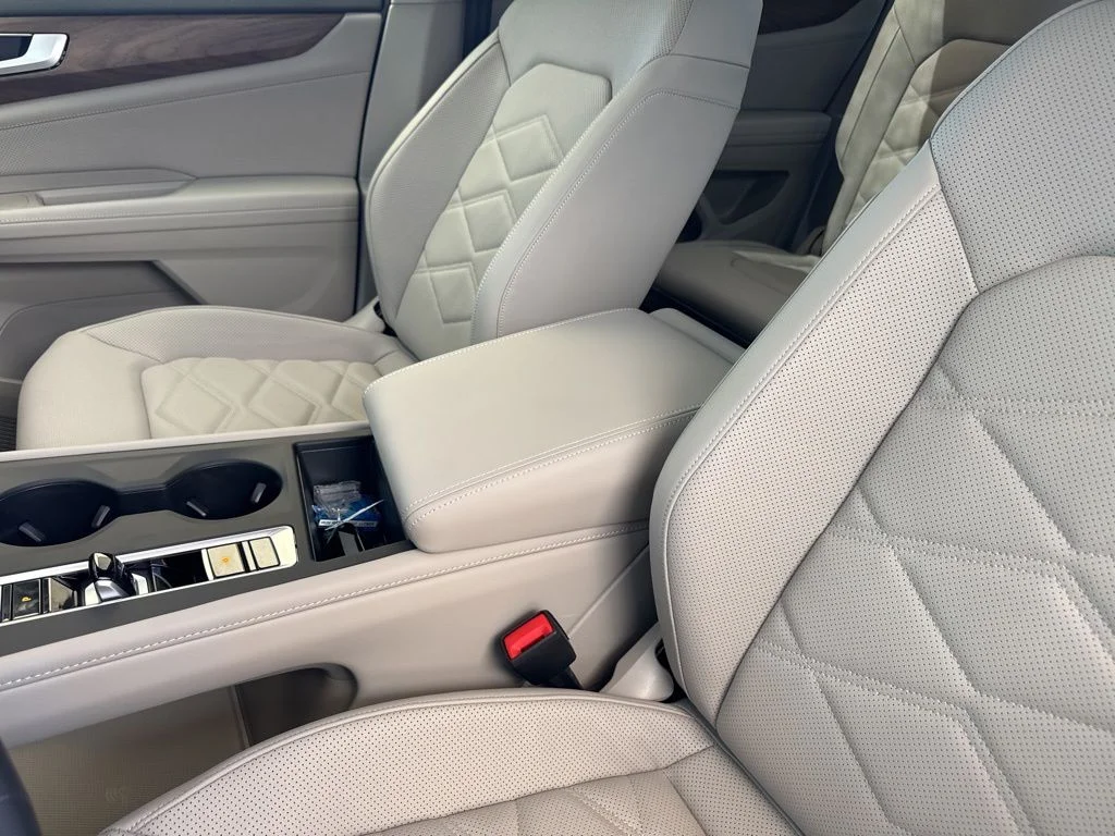 New 2026 White Volkswagen 2.0T SE image 26