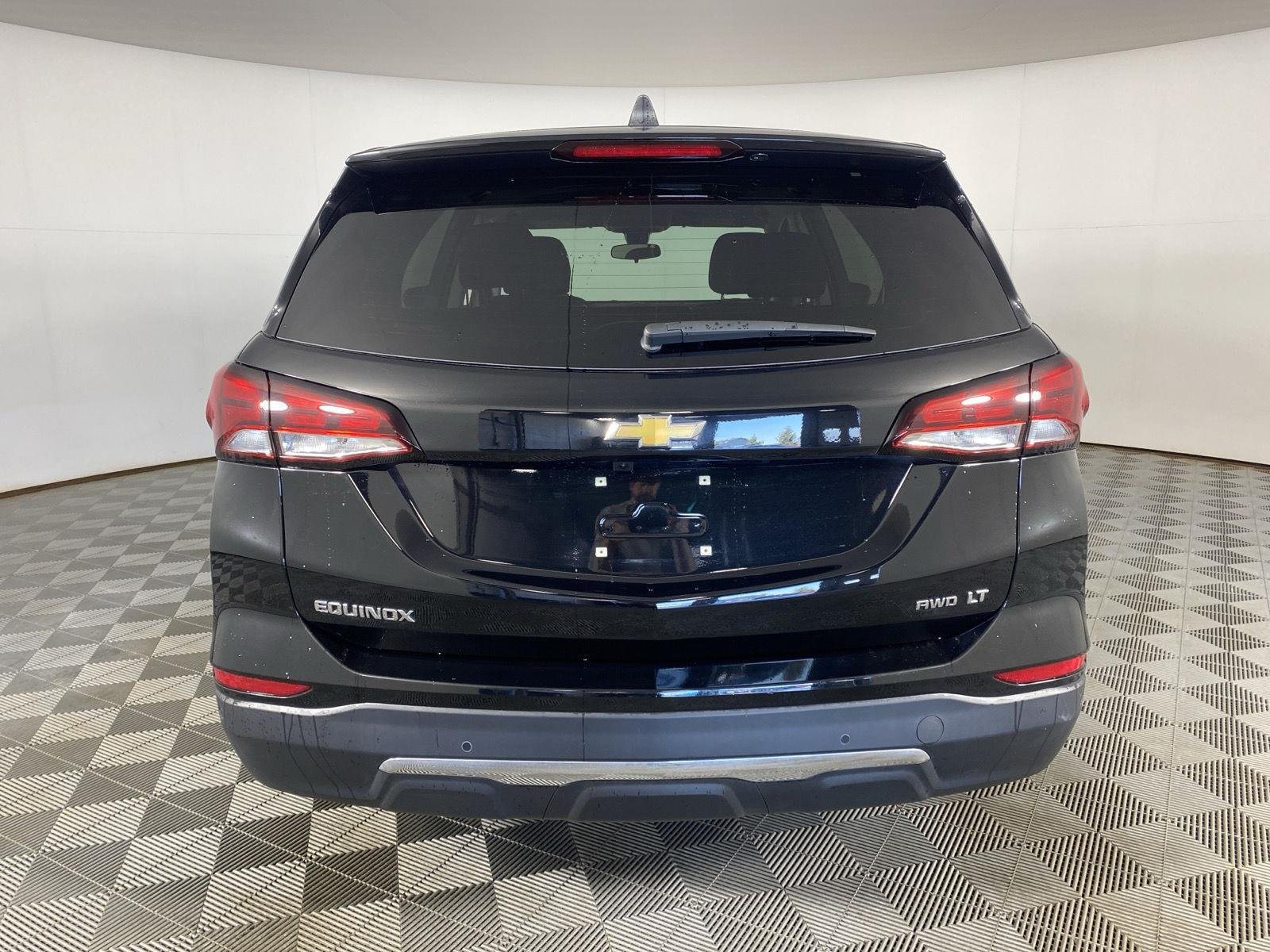 Used 2024 Mosaic Black Metallic Chevrolet LT image 6