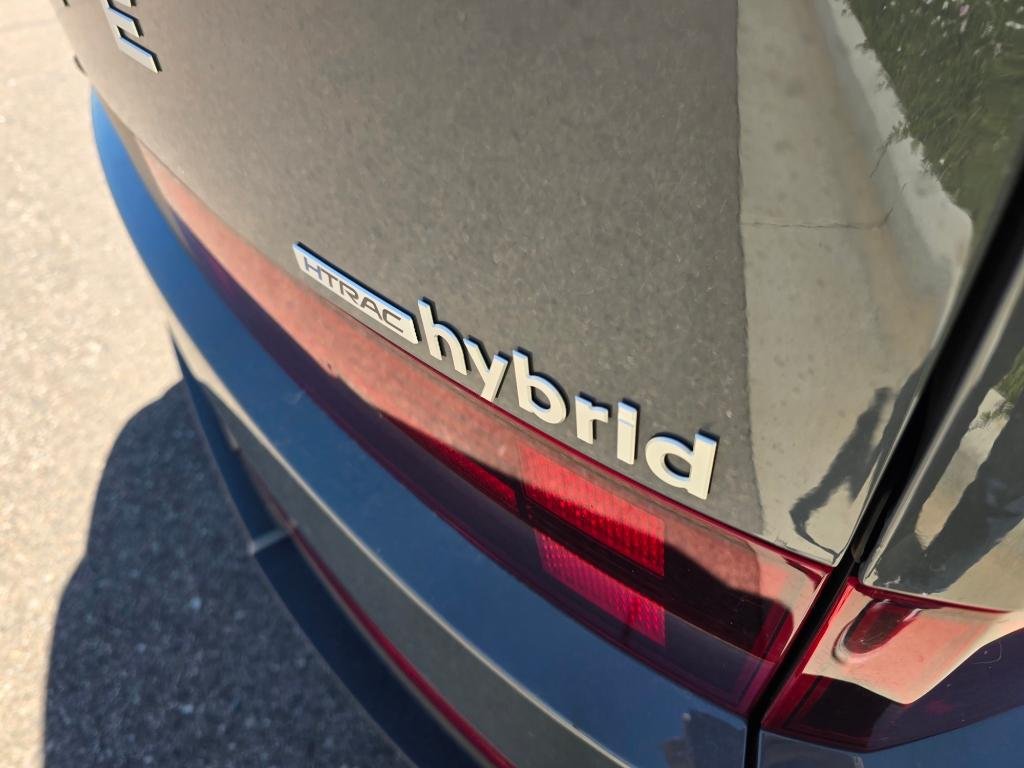 New 2026 Hampton Gray Hyundai SE image 11