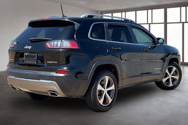 Used 2019 Black Jeep Limited image 2
