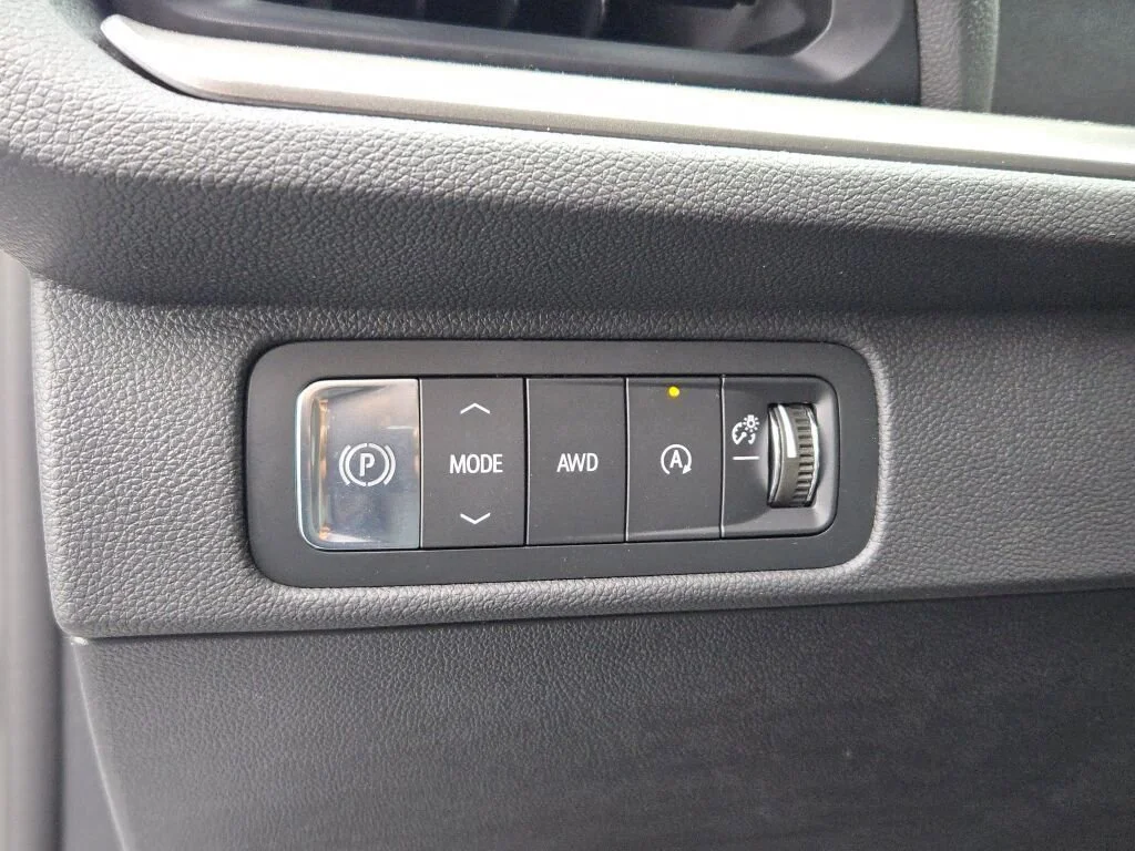 2026 Chevrolet Traverse LT - Photo 26