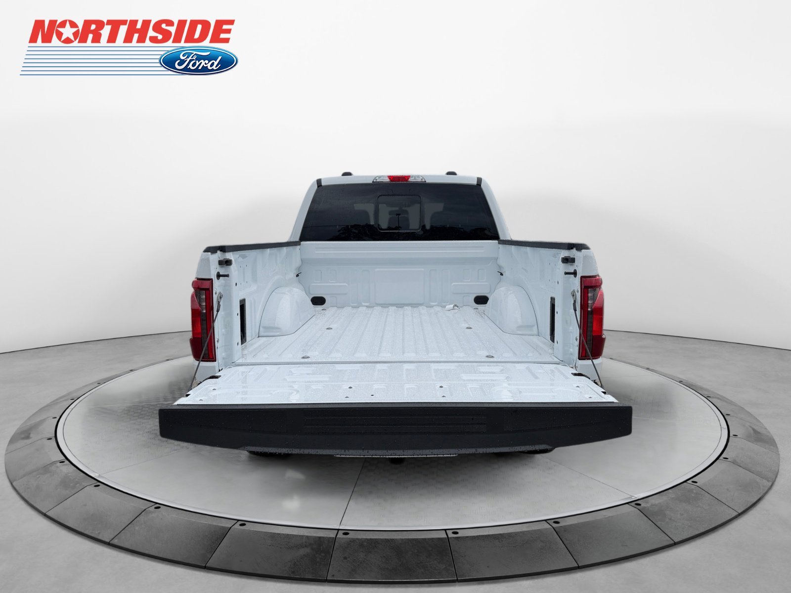 New 2026 Oxford White Ford XLT image 19