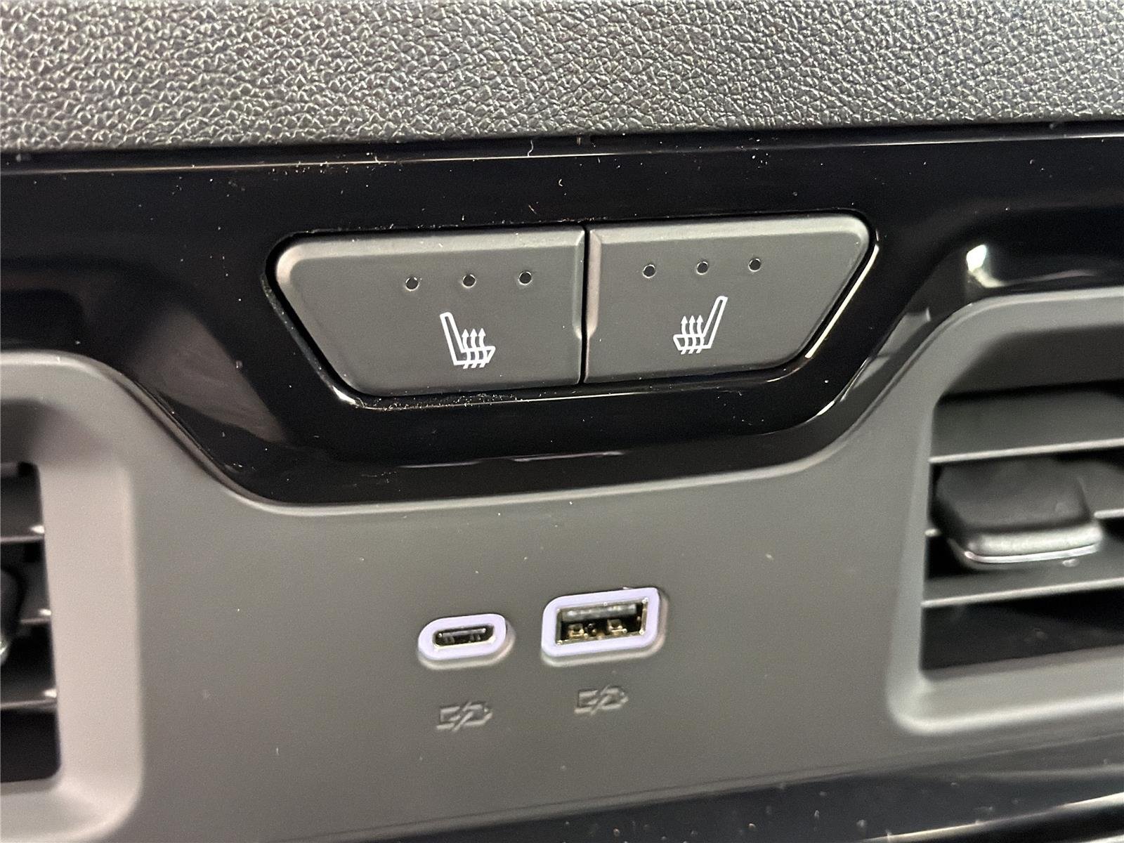 2026 GMC Sierra 2500HD AT4 - Photo 21