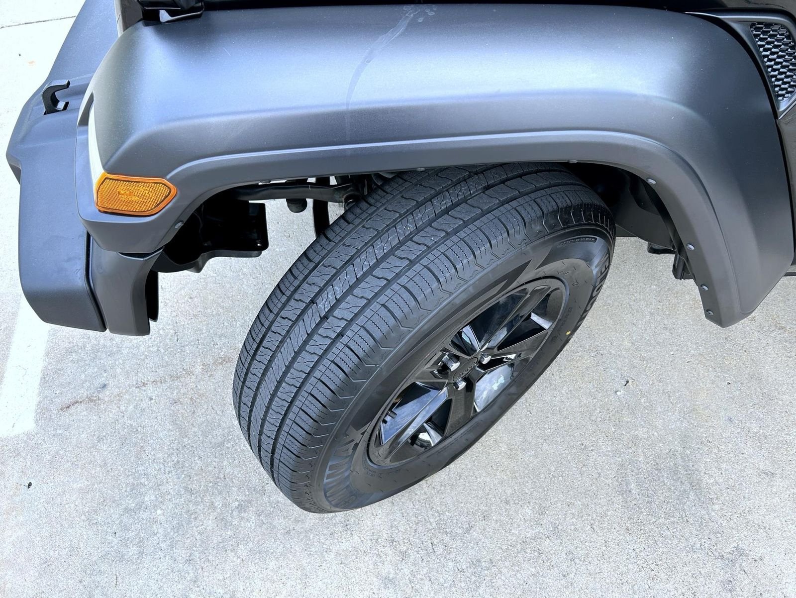 Used 2022 Black Jeep Unlimited Sport Altitude image 23