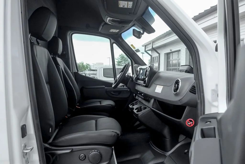 New 2026 Arctic White Mercedes-Benz Cargo 144 WB image 21