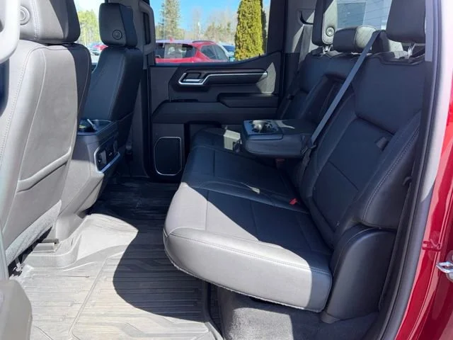 Used 2022 Cayenne Red Tintcoat GMC SLT image 27