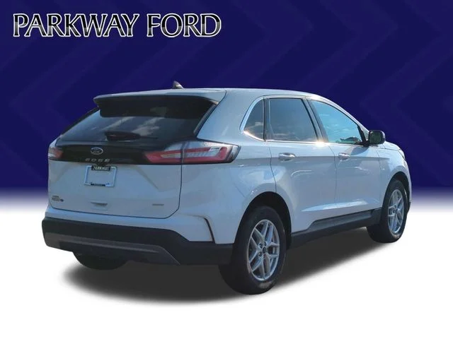 Used 2024 White Ford SEL image 5
