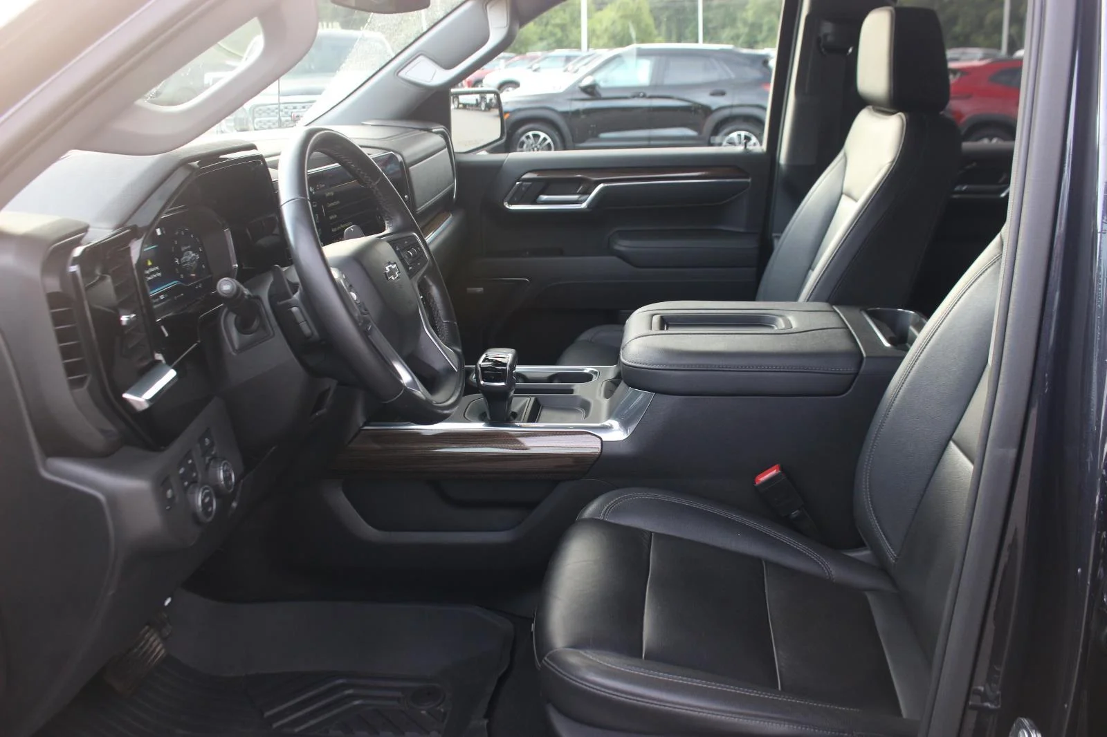 Used 2022 Dark Ash Metallic Chevrolet RST image 17
