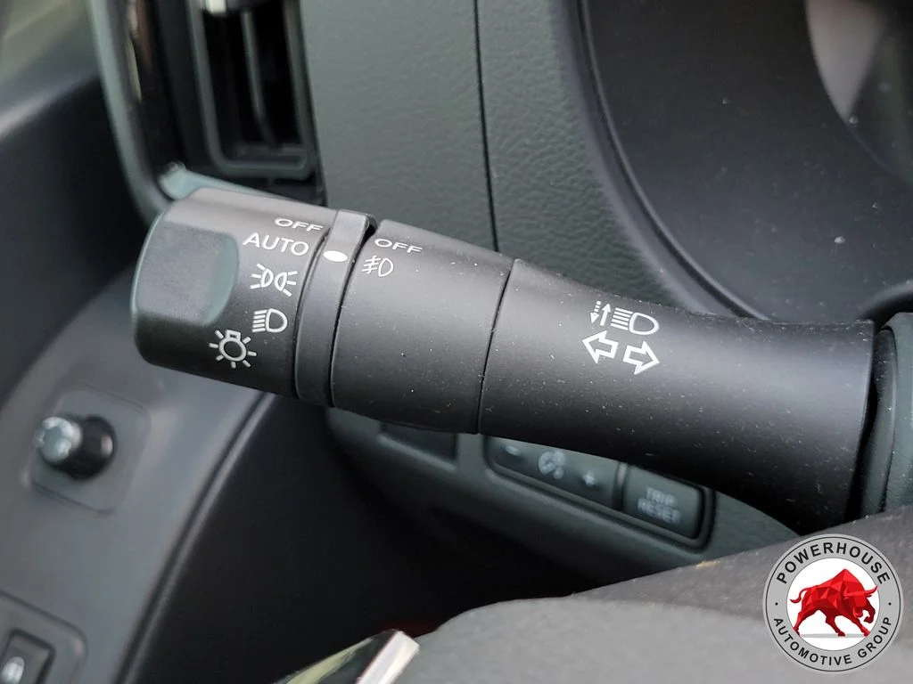 Used 2025 Gray Nissan PRO-4X image 30