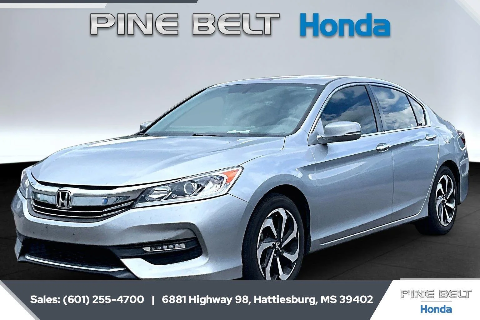 Used 2016 Lunar Silver Metallic Honda EX-L image 1