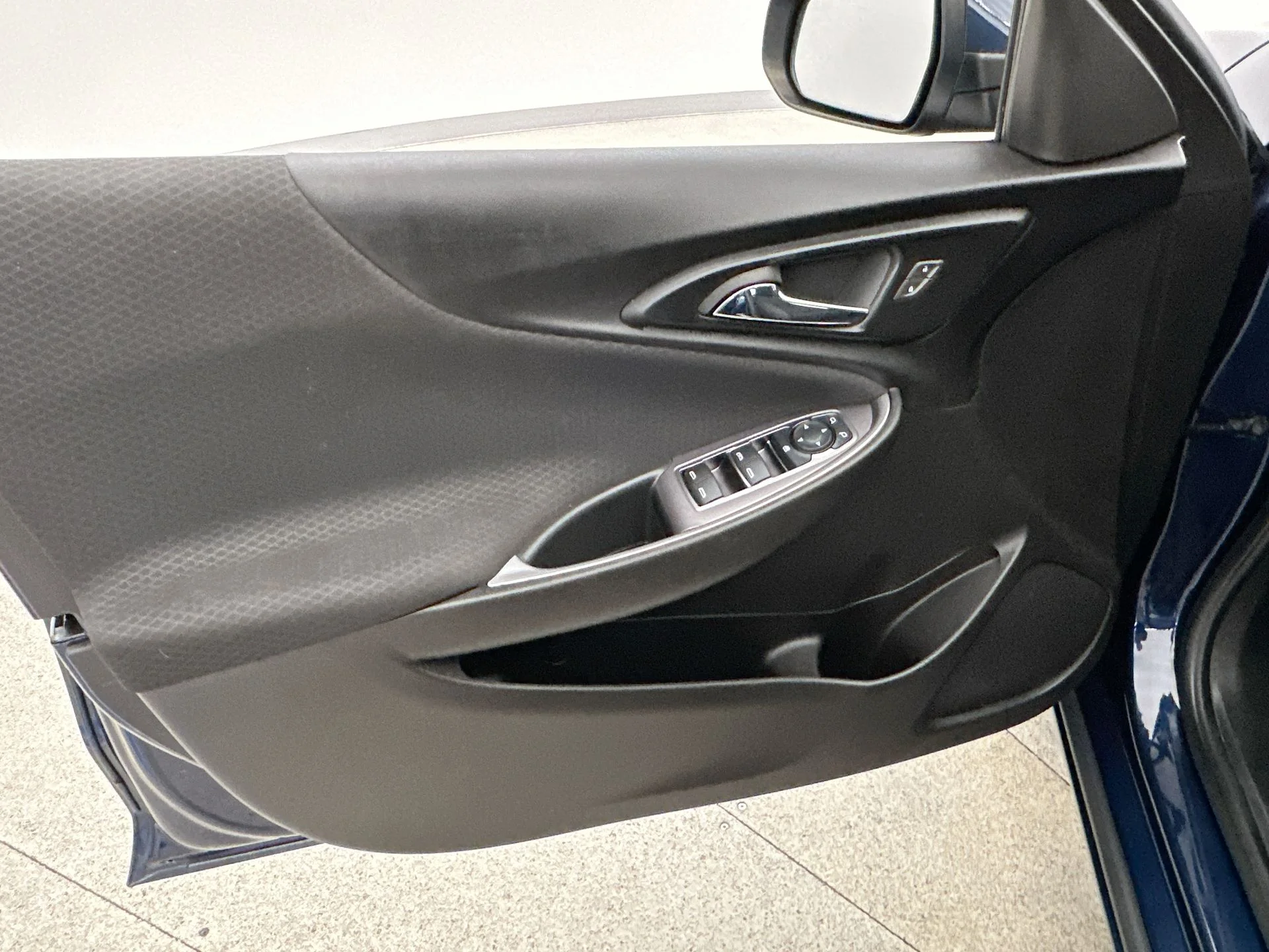 Used 2022 Blue Chevrolet LT image 21