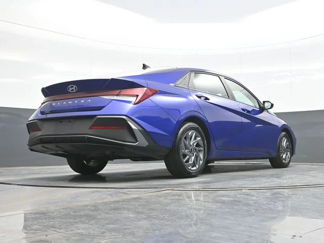 Used 2024 Blue Hyundai SEL image 26