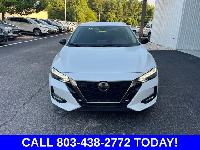Used 2021 White Nissan SR image 35