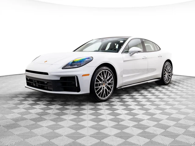 2026 Porsche Panamera 4