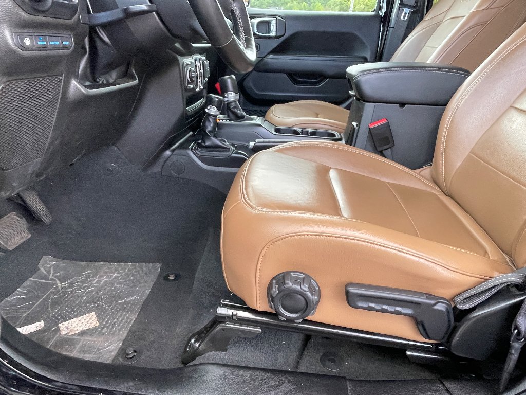 Used 2023 Black Clearcoat Jeep Sahara image 15