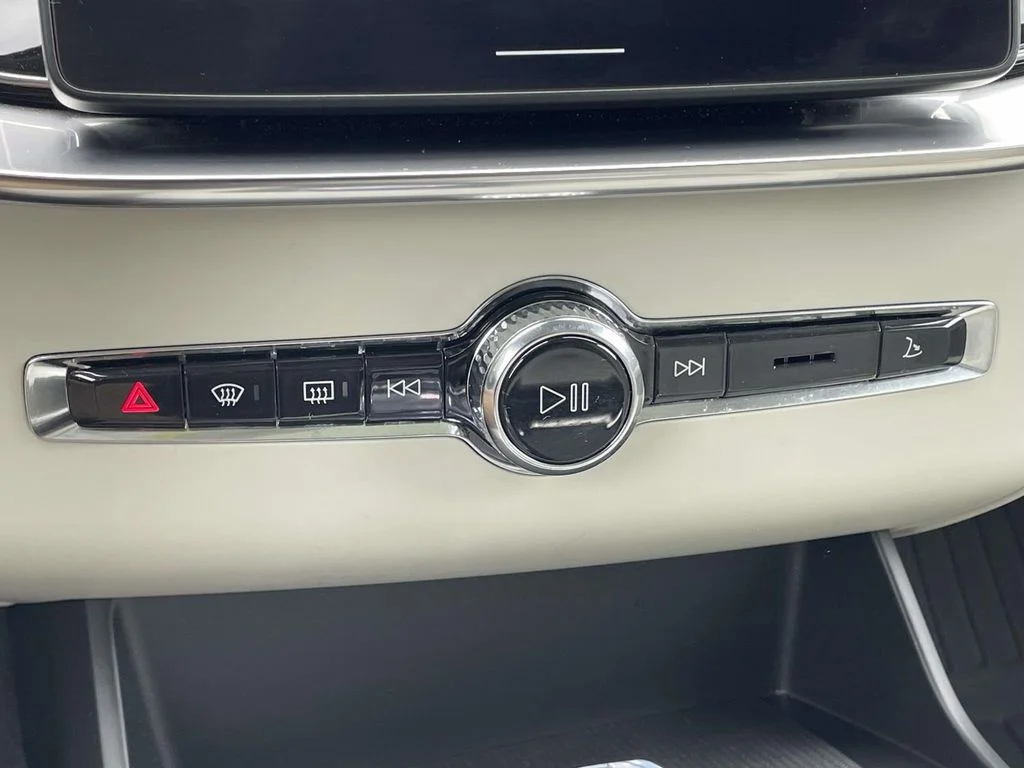 2026 Volvo XC90 Ultra - Photo 19