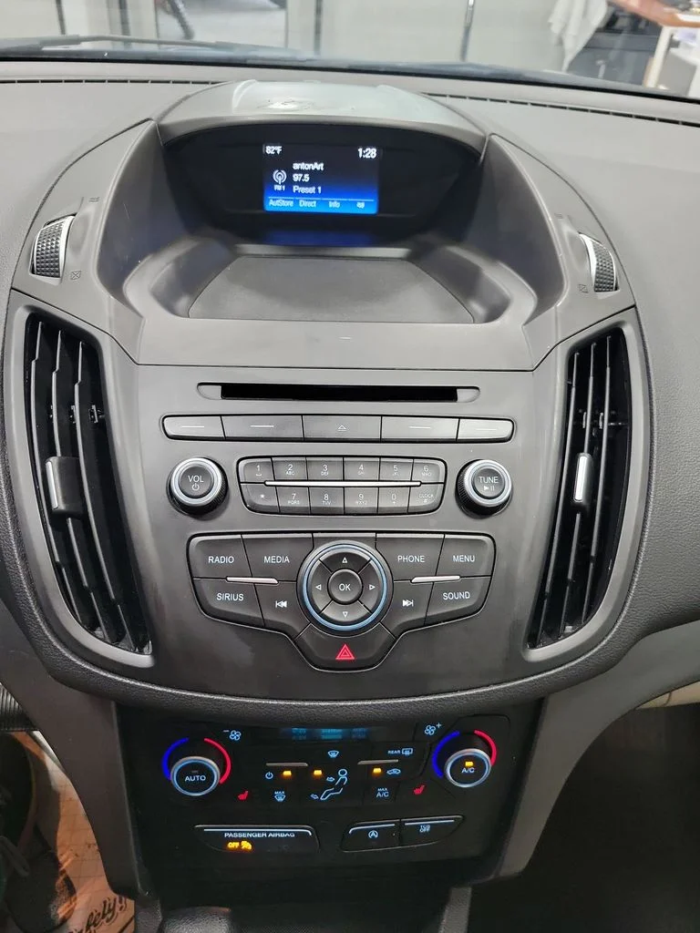 Certified Used 2018 Blue Ford SE image 4
