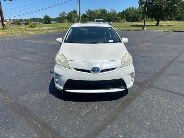 Used 2013 White Toyota PERSONA image 2
