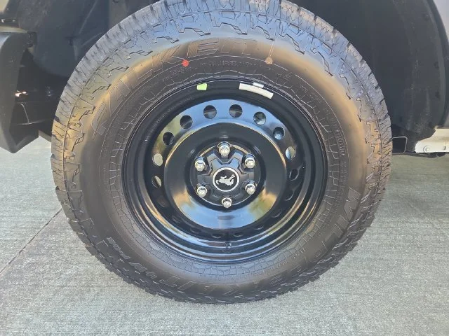 New 2026 Avalanche Gray Ford Big Bend® image 28