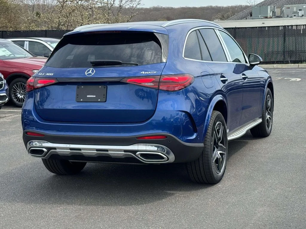 New 2026 Blue Mercedes-Benz GLC 300 image 10