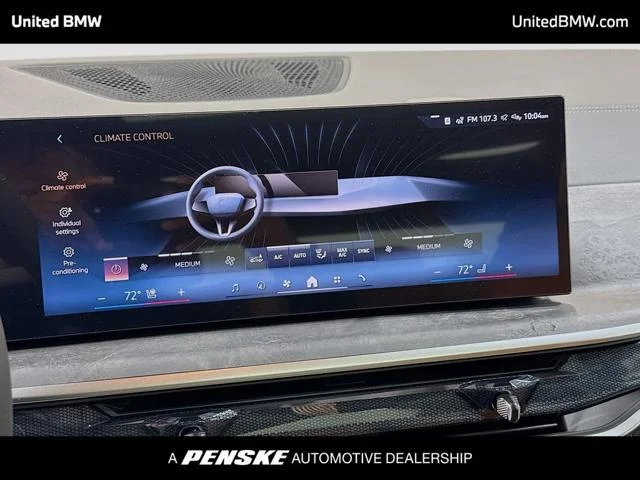 New 2027 Mineral White Metallic BMW X7 40i image 11