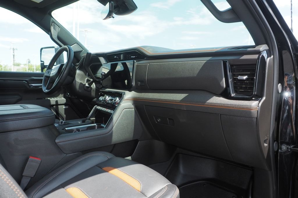 Used 2025 Black GMC AT4 image 22