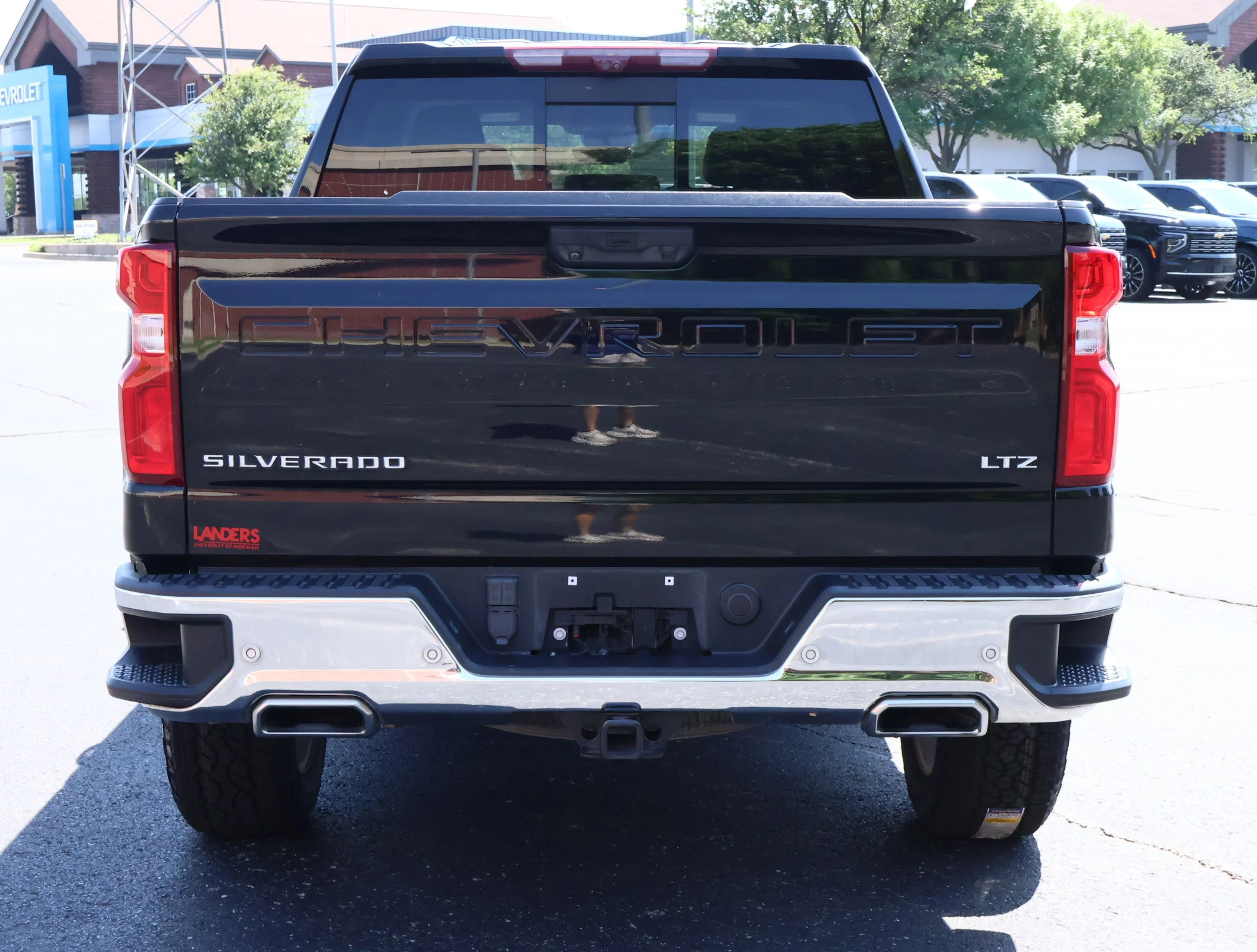 Used 2022 Black Chevrolet LTZ image 30