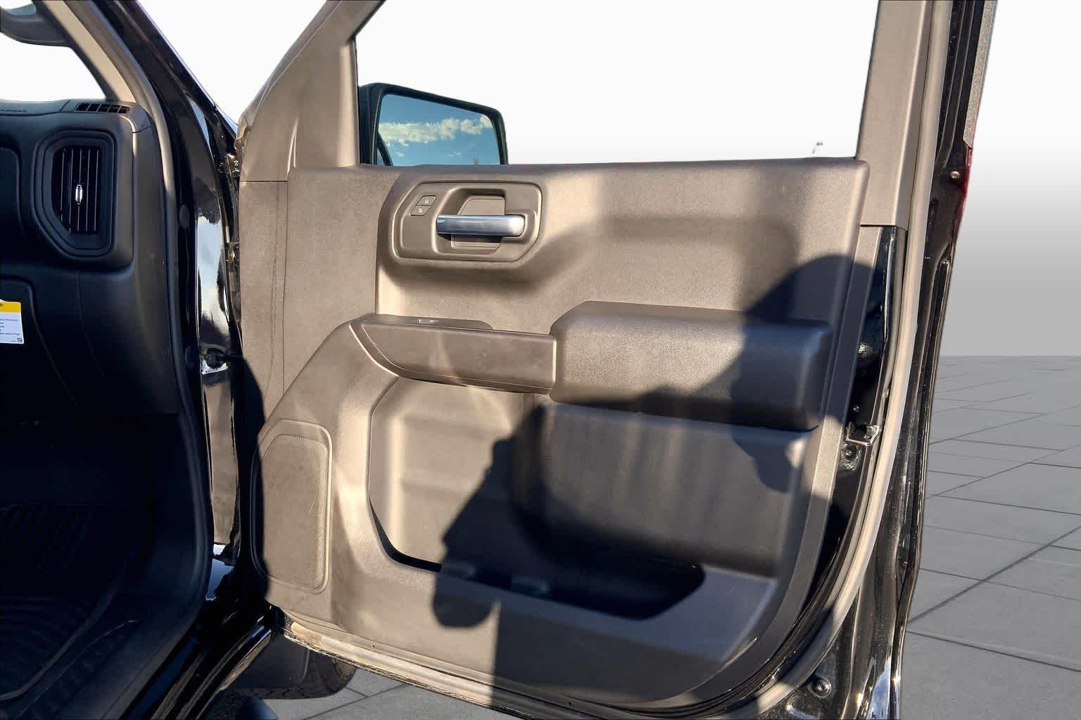 Used 2026 Black Chevrolet Custom image 23