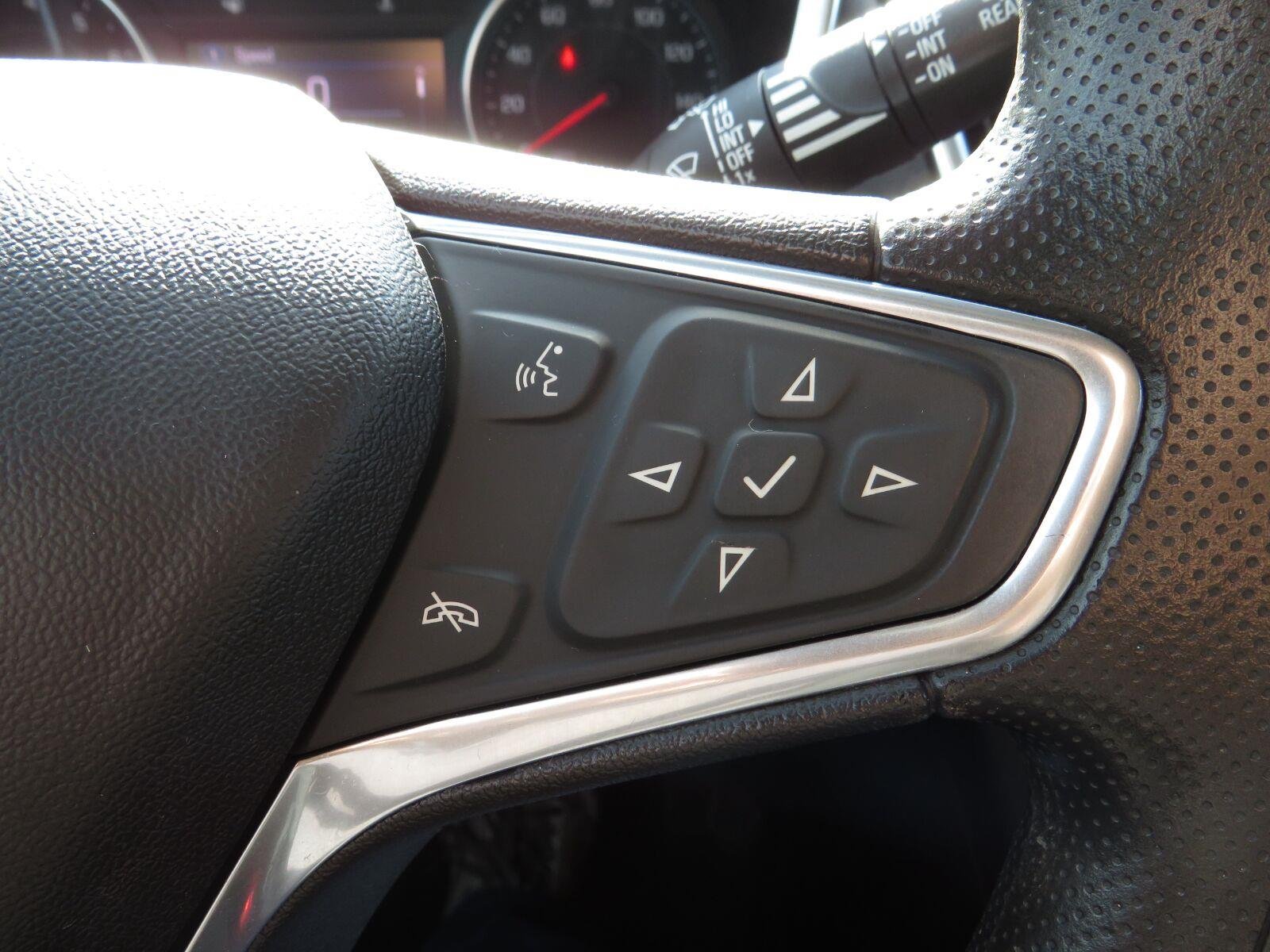 Used 2020 Pacific Blue Metallic Chevrolet LT image 25