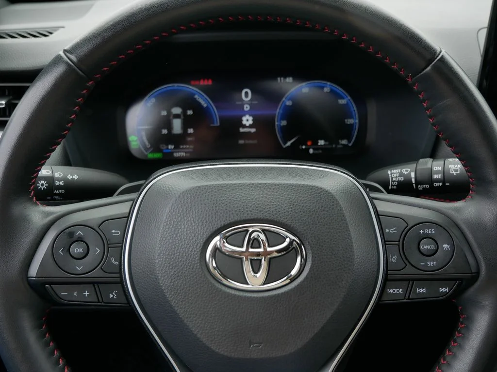 2023 Toyota RAV4 XSE - Photo 27