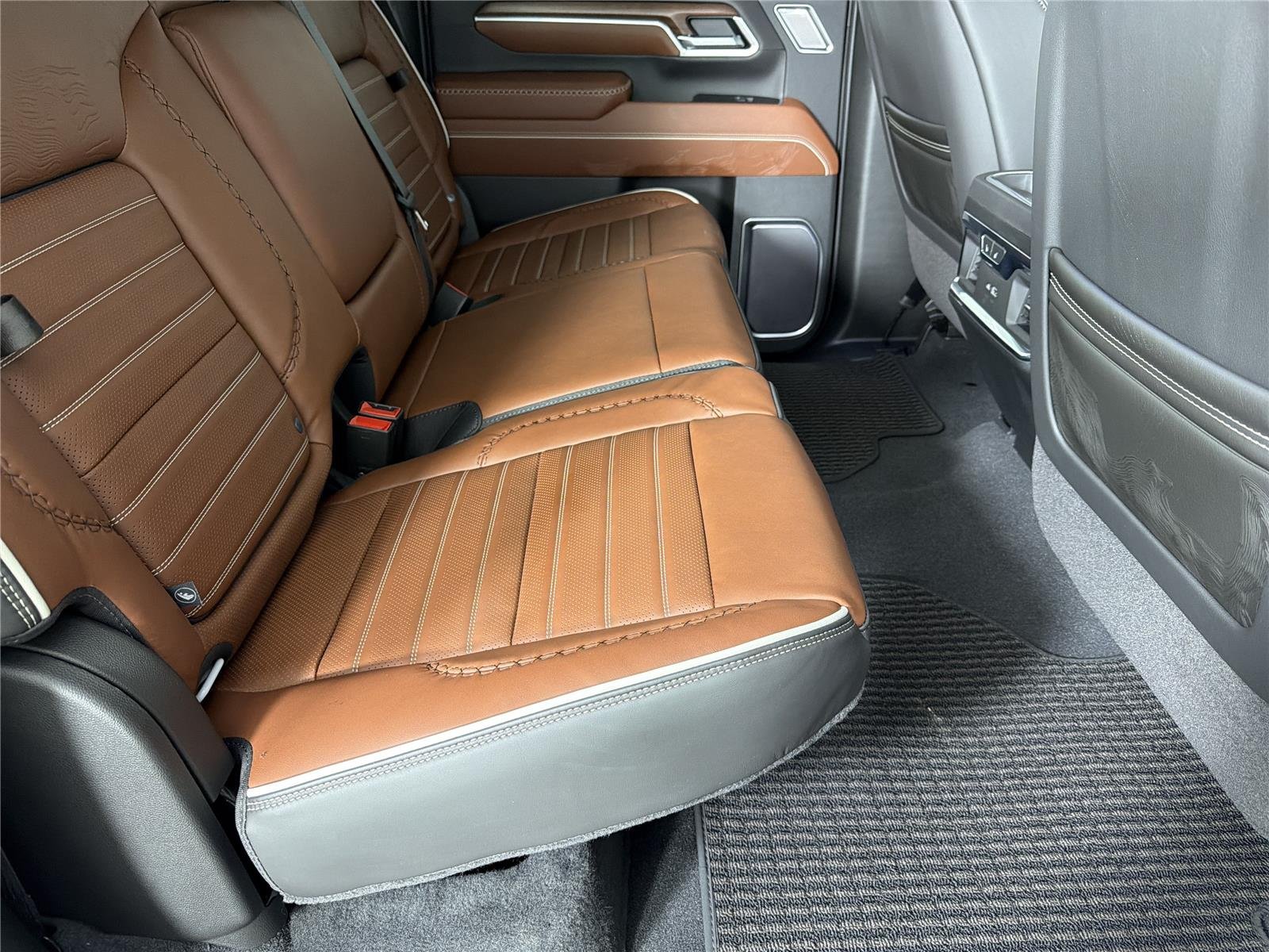 New 2026 Glacier White Tricoat GMC Denali Ultimate image 14
