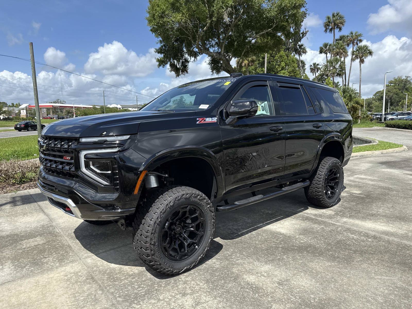 2026 Chevrolet Tahoe Z71 - Photo 7