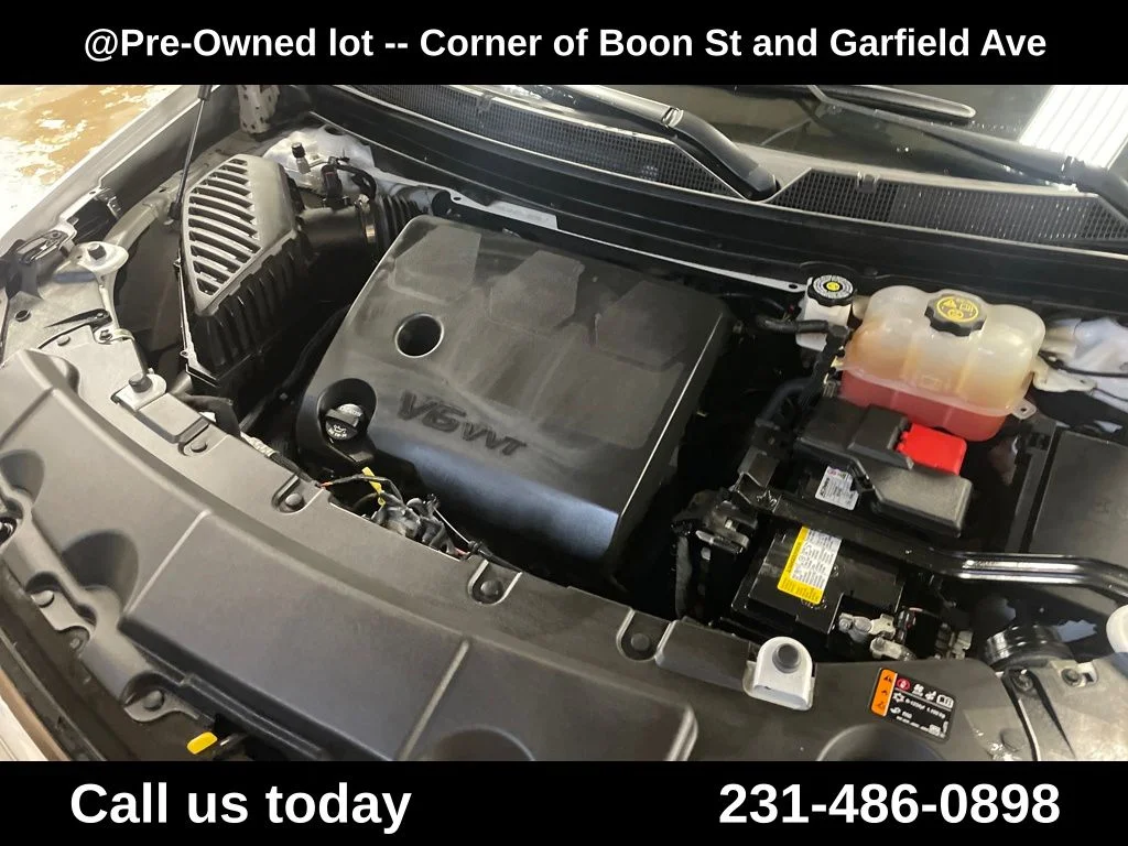 Used 2023 Beige Chevrolet High Country image 10