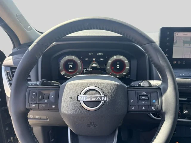 2025 Nissan Rogue Platinum - Photo 10