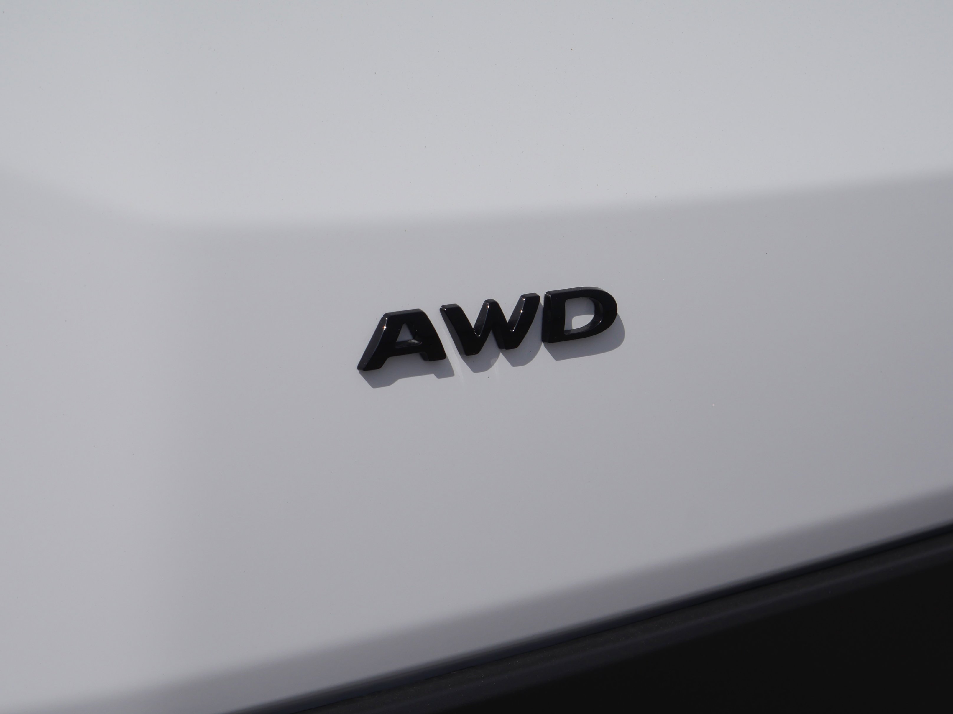 New 2026 Oxford White Ford Passenger Van XLT image 20