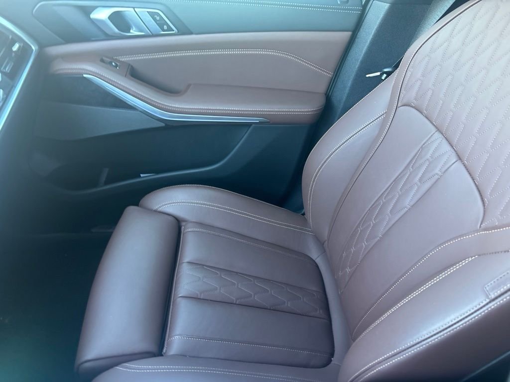 Certified Used 2024 White Metallic BMW xDrive40i image 6