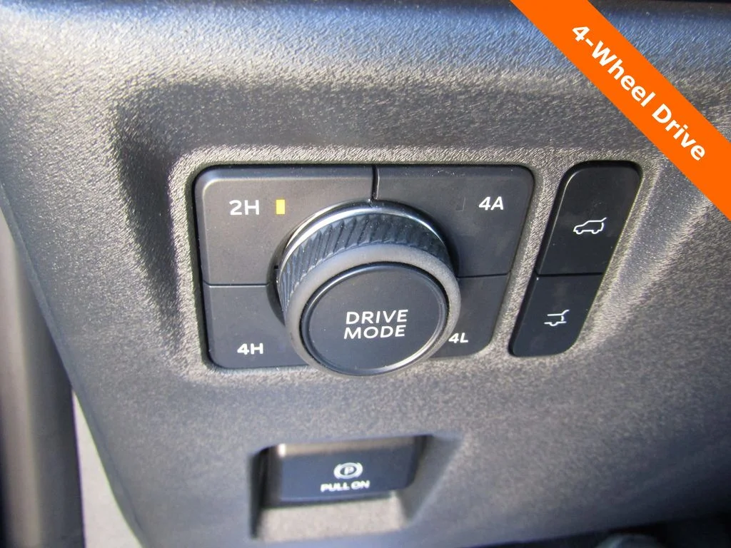 Used 2025 Black Ford Active image 9