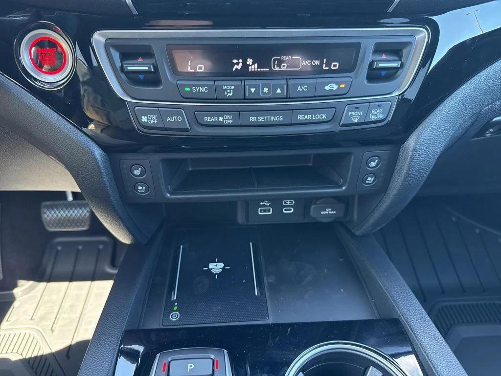 New 2026 Sonic Gray Pearl Honda Black Edition image 31
