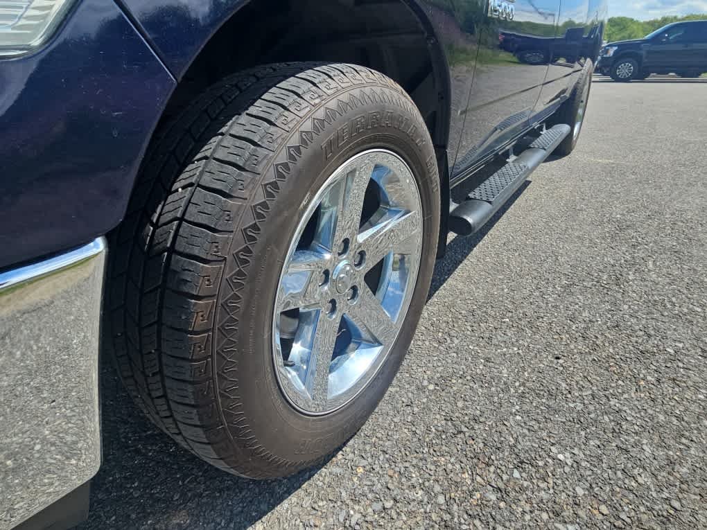 Used 2016 True Blue Pearlcoat Ram Big Horn image 11