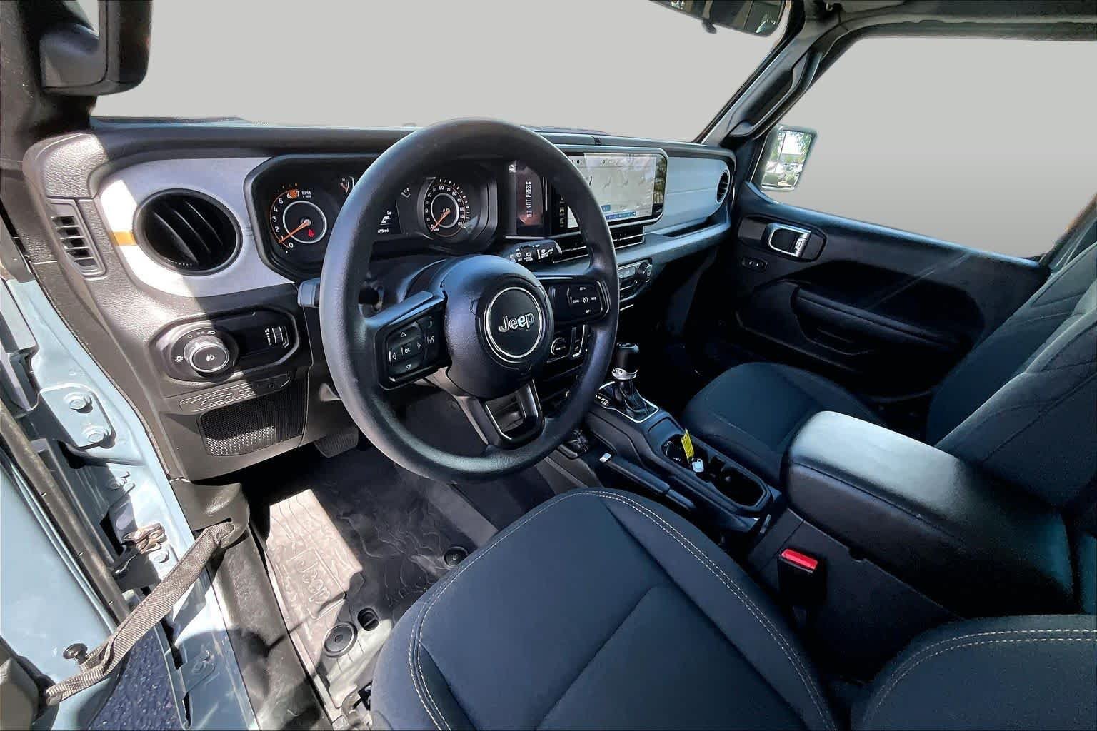 Used 2026 Anvil Clearcoat Jeep Sport image 6