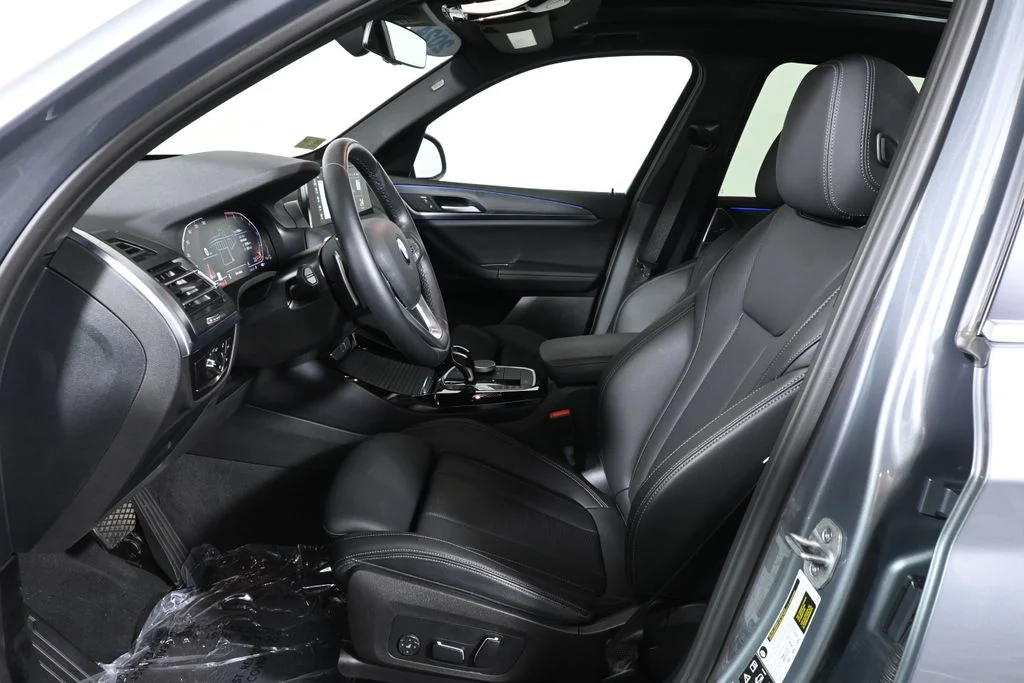Certified Used 2024 Gray BMW xDrive30i image 3
