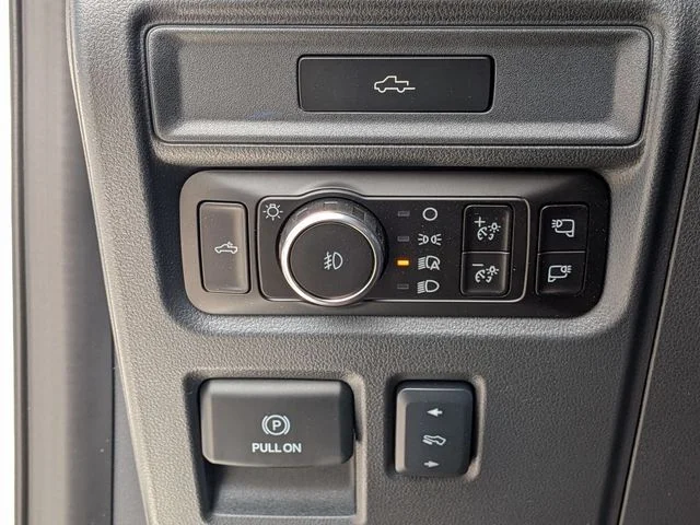 New 2026 Star White Metallic Tri-Coat Ford Lariat® image 29