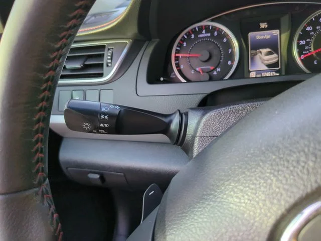 Used 2016 Black Toyota SE image 27