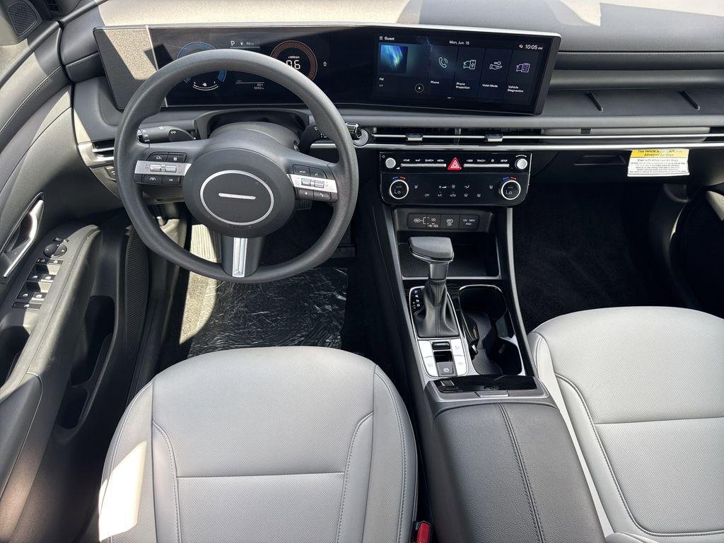 New 2026 Black Hyundai SEL FWD image 22