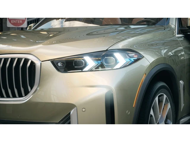 New 2026 Manhattan Green Metallic BMW xDrive40i image 6