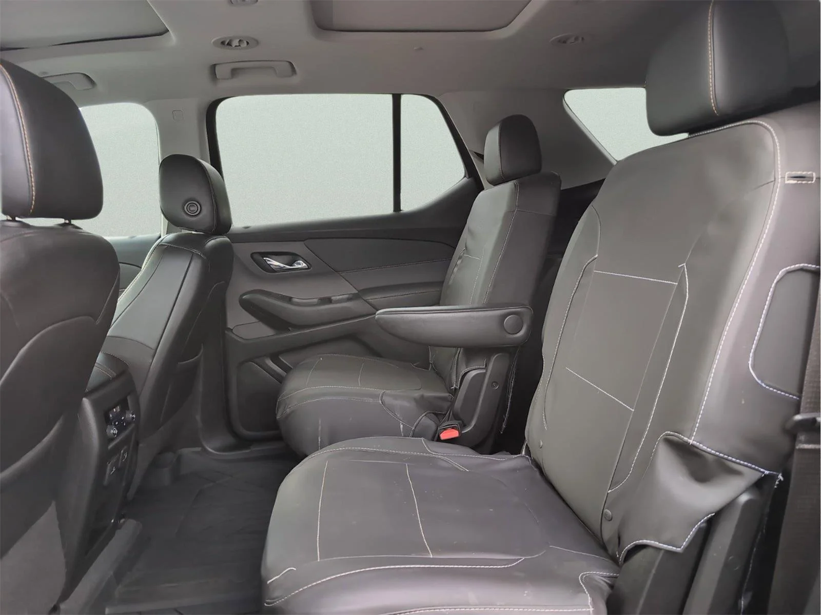 Used 2021 SILVER ICE METALLIC Chevrolet Premier image 32