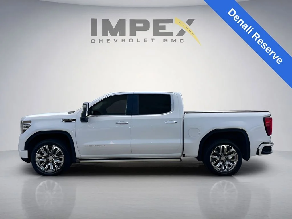 Used 2024 White Frost Tricoat GMC Denali image 2