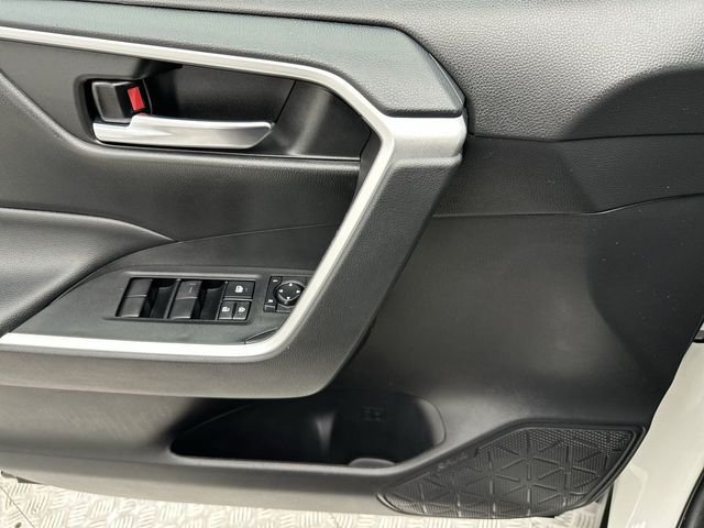 Used 2021 White Toyota XLE image 15