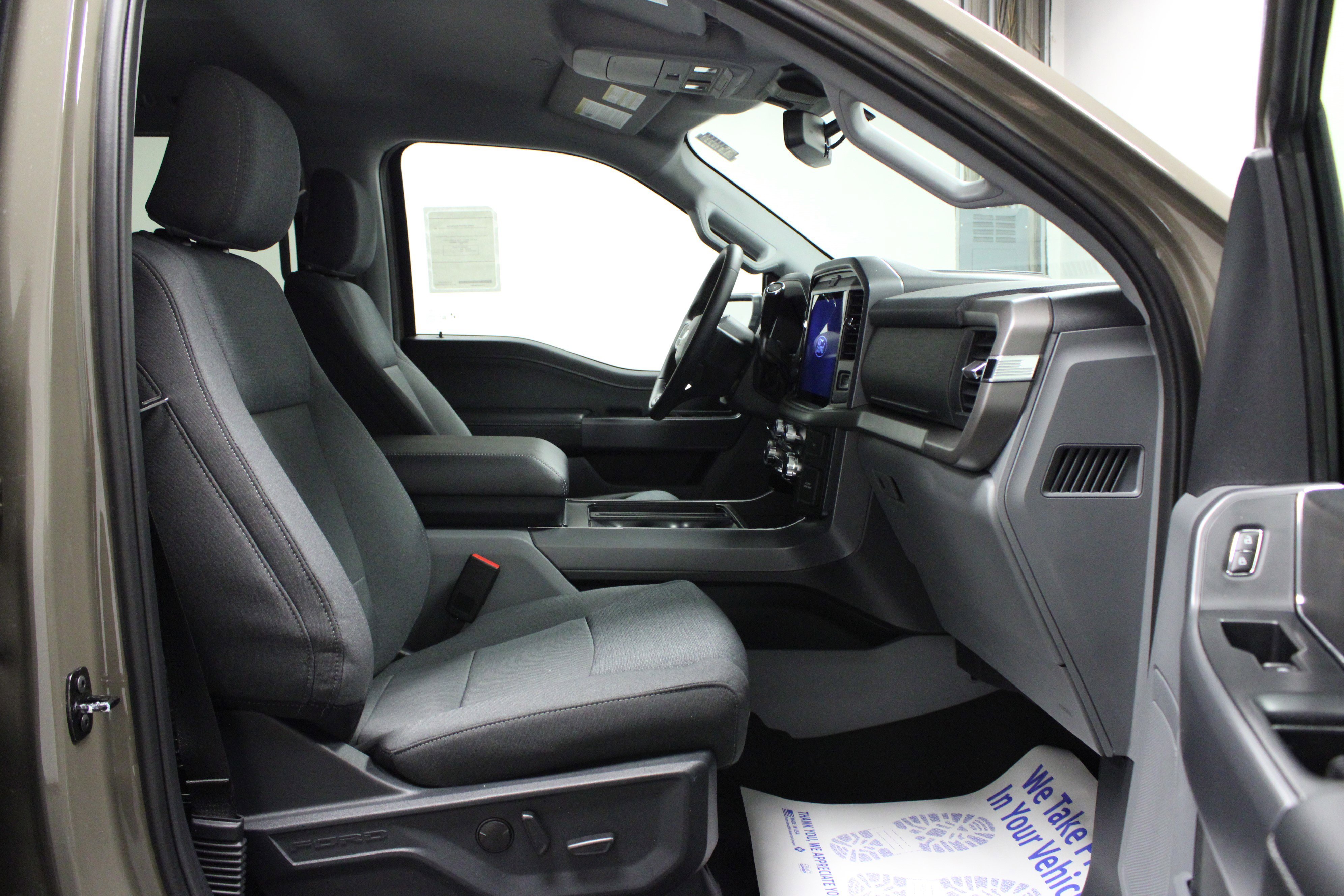 New 2026 Marsh Gray Ford XLT image 16